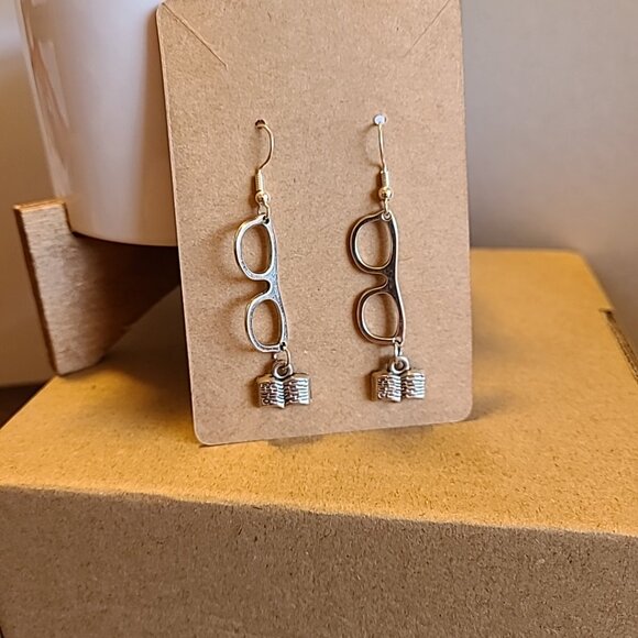 Handmade‎ Eyeglass & Book Dangle Drop Earrings Silver Tone Ladies NWOT School - Picture 4 of 10